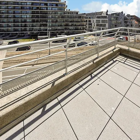 Appartement Beautiful In With Wifi Oostende